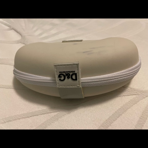 D&G sunglasses - Picture 2 of 3